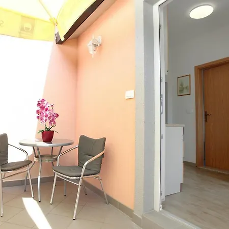 Homelike Retreat Buma Zgornje Skofije